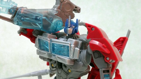 Transformers Prime Optimus Prime Voyager Class  (11 of 15)